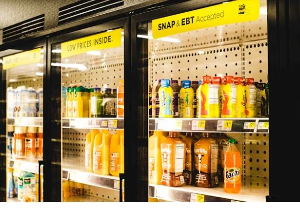 Pharmacy refrigerator