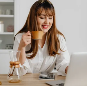 5 Travel Connectivity Mistakes and How eSIM Fixes Each One
